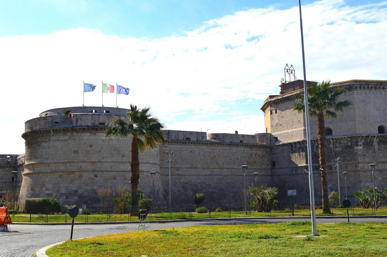 Domus Cavour Appartement Civitavecchia Buitenkant foto