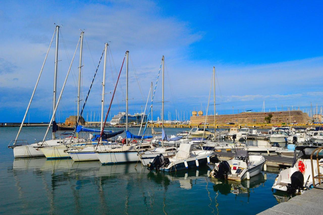 Domus Cavour Appartement Civitavecchia Buitenkant foto
