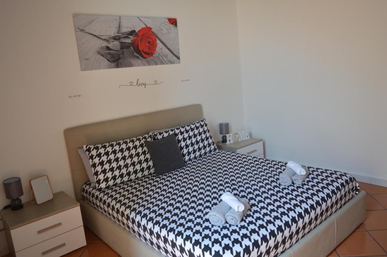 Domus Cavour Appartement Civitavecchia Buitenkant foto